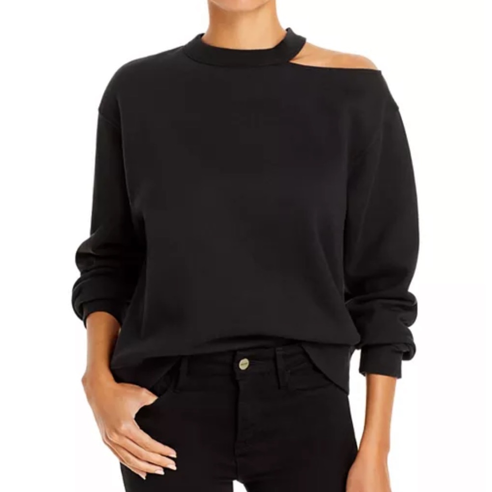 ~Quincy Black Women's Rails Sweatshirt ~ Size L fits more like a medium.